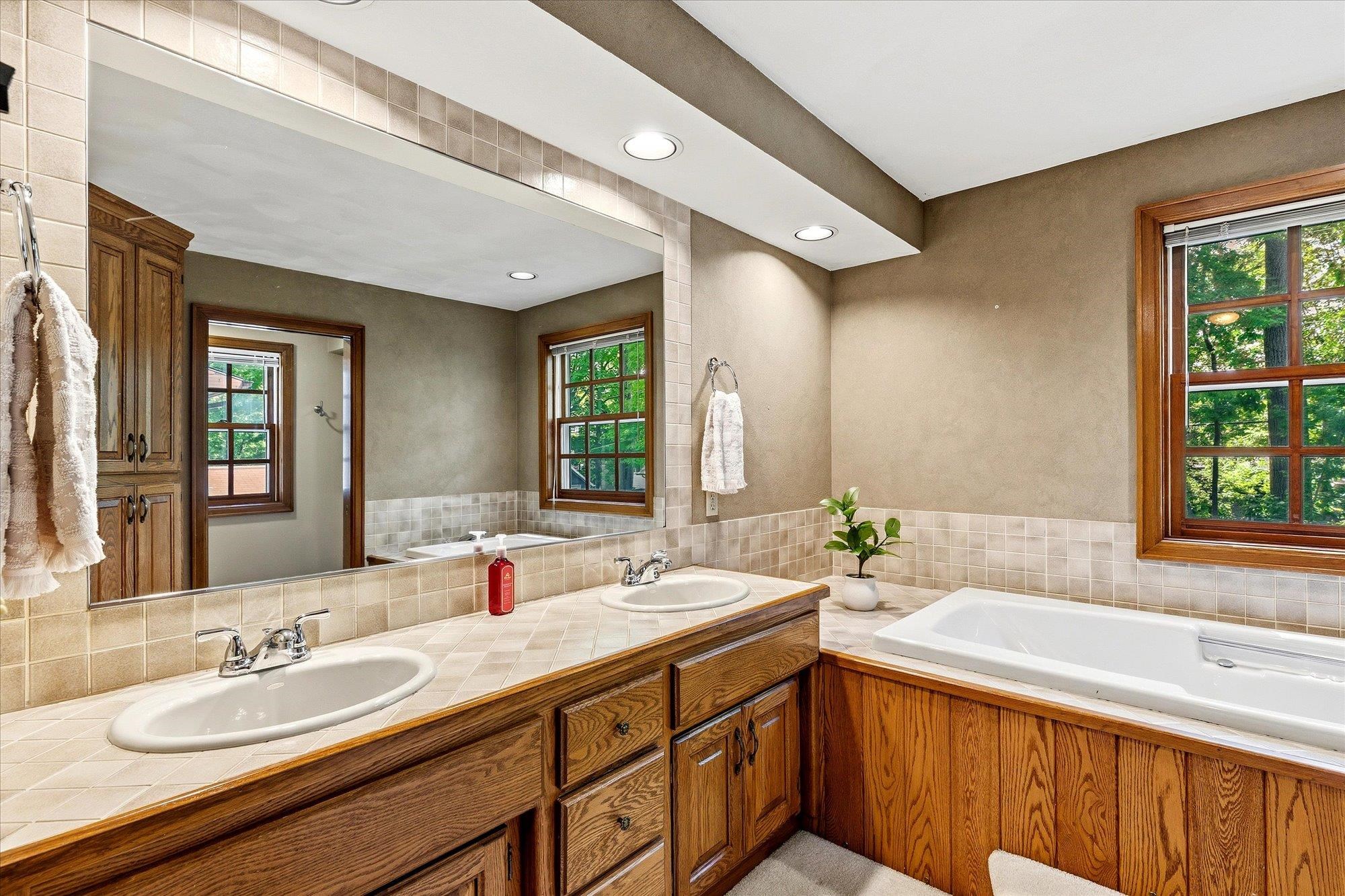 1837 South Lee Street Appleton, WI 54915 - Photo 26 of 37