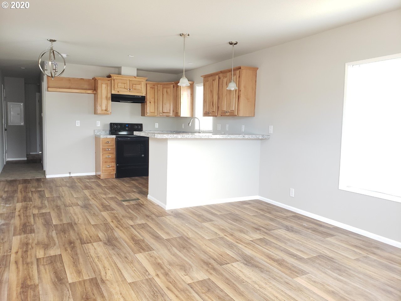 515 Southeast Sheridan Road, Unit 5 Sheridan, OR 97378 - Photo 4 of 15 Gallery Image 4