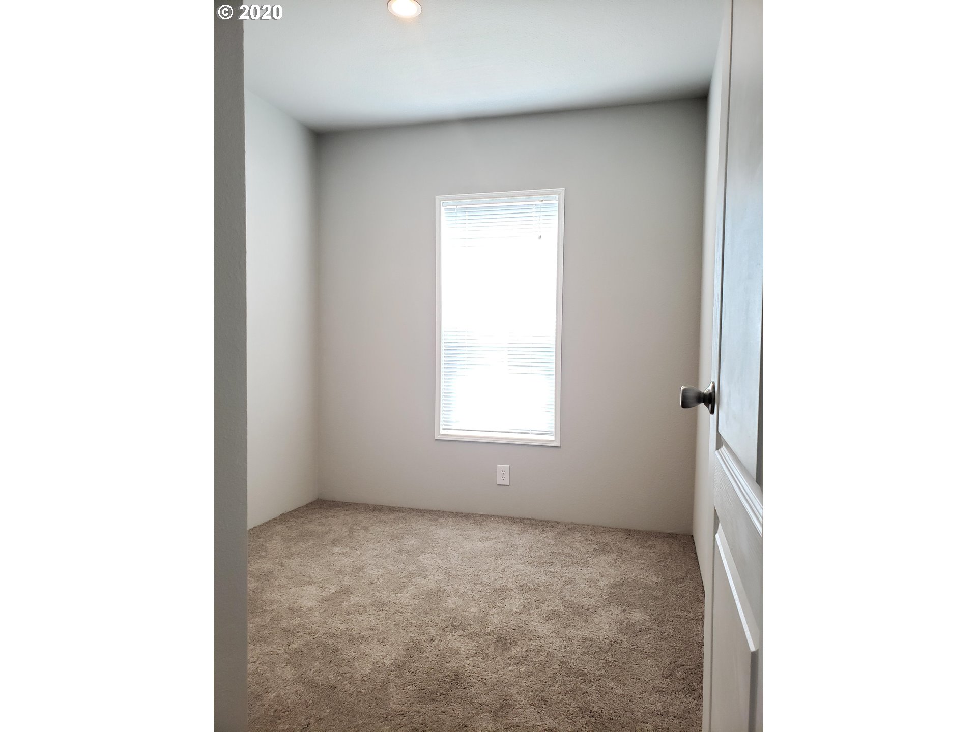 515 Southeast Sheridan Road, Unit 5 Sheridan, OR 97378 - Photo 9 of 15 Gallery Image 9