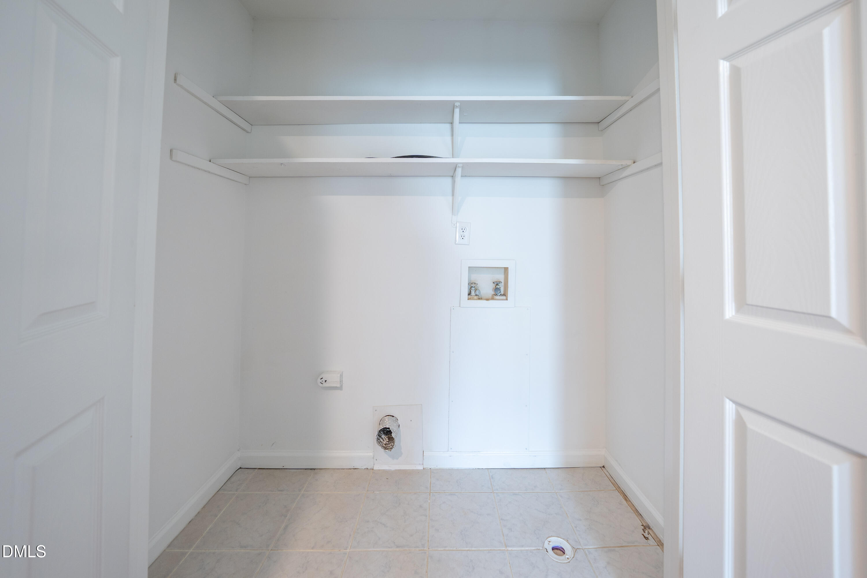 6901 Saxby Court Raleigh, NC 27613 - Photo 31 of 36 a view of an empty walk in closet