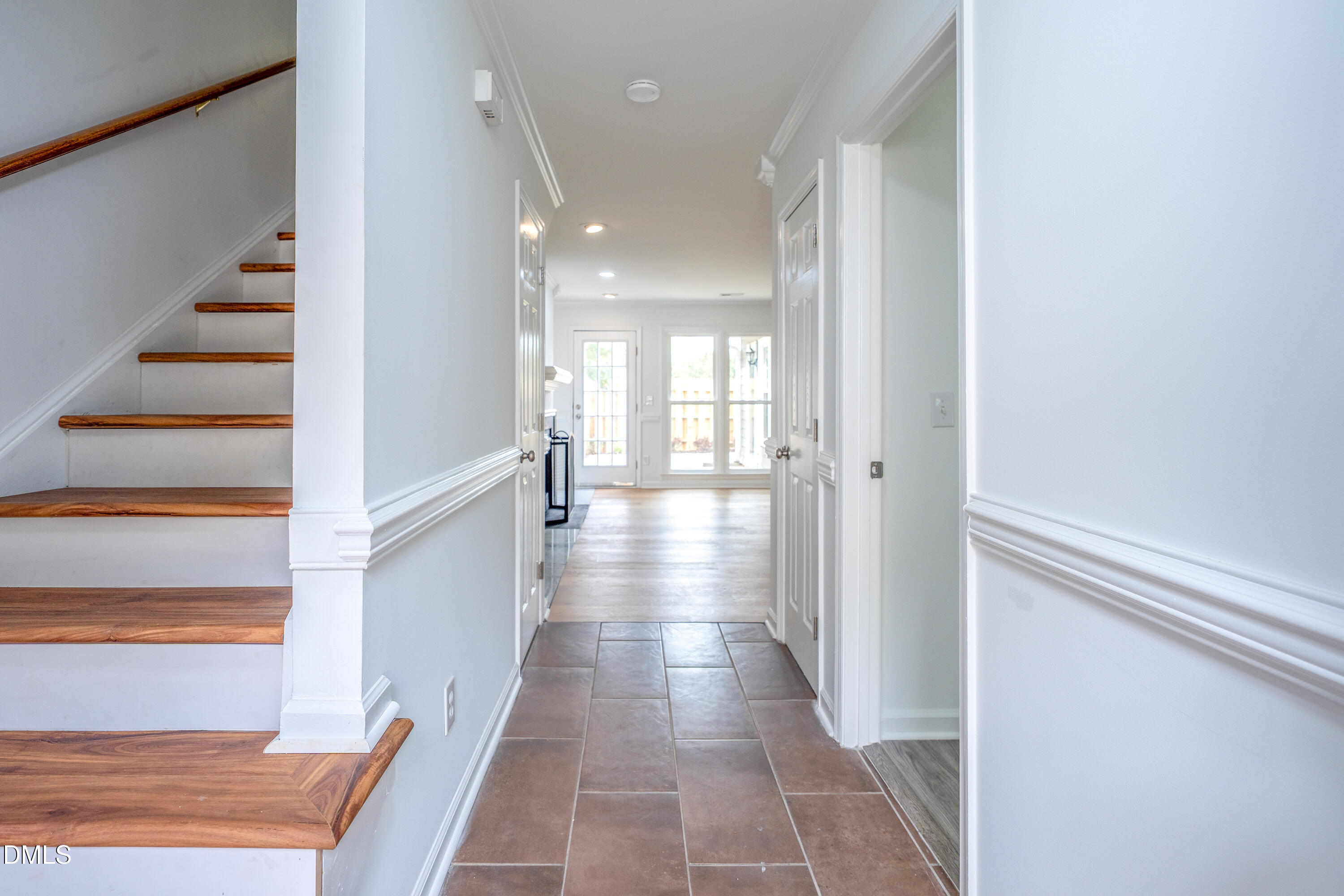 6901 Saxby Court Raleigh, NC 27613 - Photo 4 of 36 a view of gallery