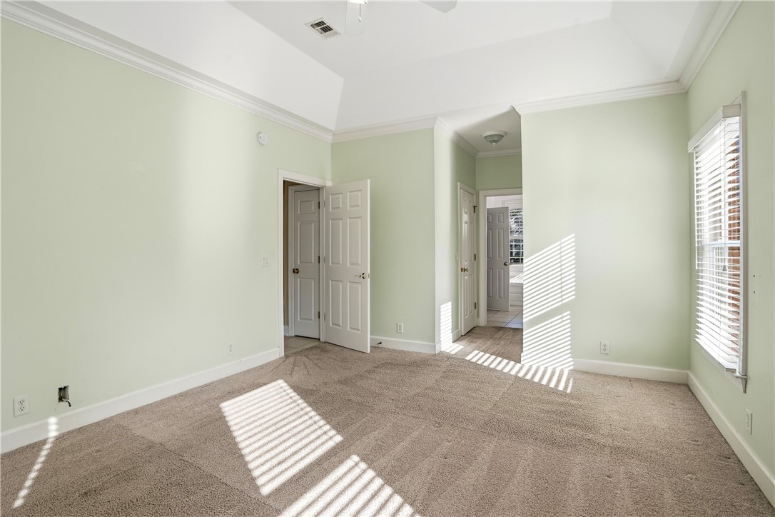 171 West Commons Drive St. Simons Island, GA 31522 - Photo 17 of 39 Primary Bedroom