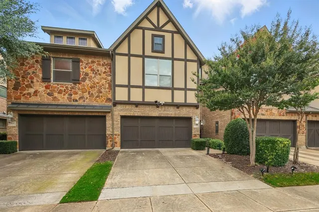 $434,900 | 934 Brook Forest Lane, Euless, TX 76039