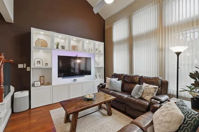 $434,900 | 934 Brook Forest Lane, Euless, TX 76039