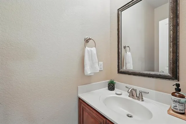 $434,900 | 934 Brook Forest Lane, Euless, TX 76039