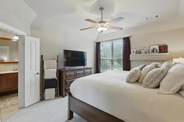 $434,900 | 934 Brook Forest Lane, Euless, TX 76039