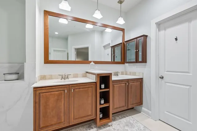 $434,900 | 934 Brook Forest Lane, Euless, TX 76039