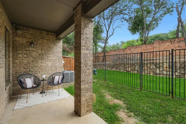 $434,900 | 934 Brook Forest Lane, Euless, TX 76039