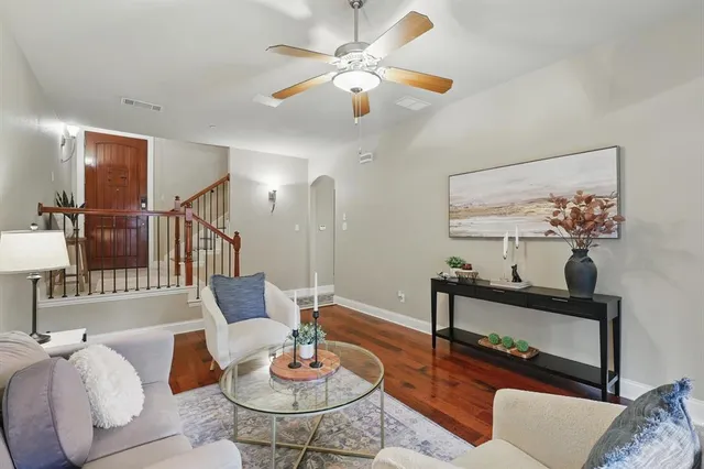 $434,900 | 934 Brook Forest Lane, Euless, TX 76039