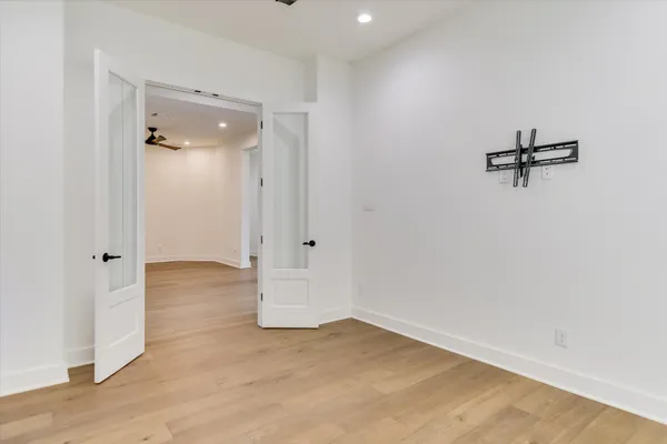 a view of walk in closet