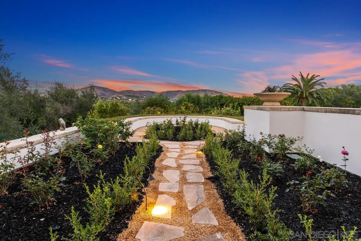 17020 El Vuelo Rancho Santa Fe, CA 92067 - Photo 23 of 29