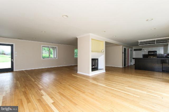 819 Corbett Road Monkton, MD 21111 - Photo 8 of 30 Interior (General)