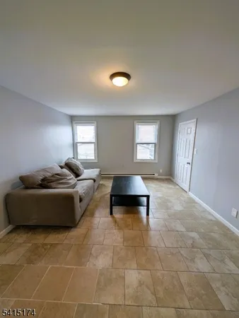 $1,600 | 437 East 21st Street, Paterson, NJ 07513