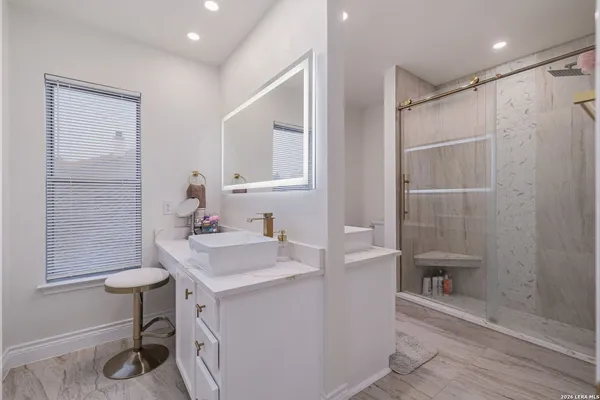 $2,400 | 415 Bluegrass Creek, San Antonio, TX 78253