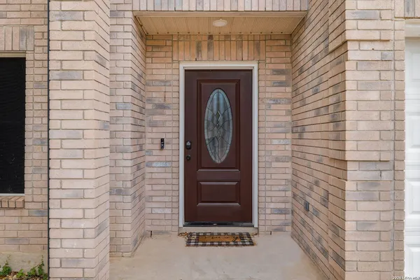 $2,400 | 415 Bluegrass Creek, San Antonio, TX 78253