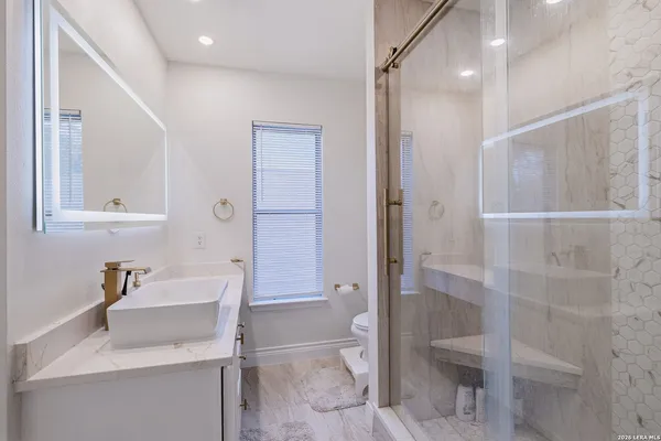 $2,400 | 415 Bluegrass Creek, San Antonio, TX 78253