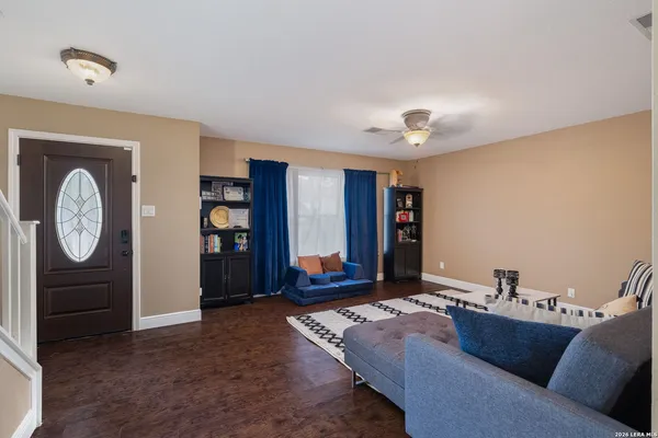 $2,400 | 415 Bluegrass Creek, San Antonio, TX 78253