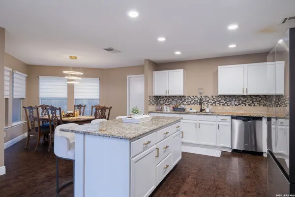 $2,400 | 415 Bluegrass Creek, San Antonio, TX 78253