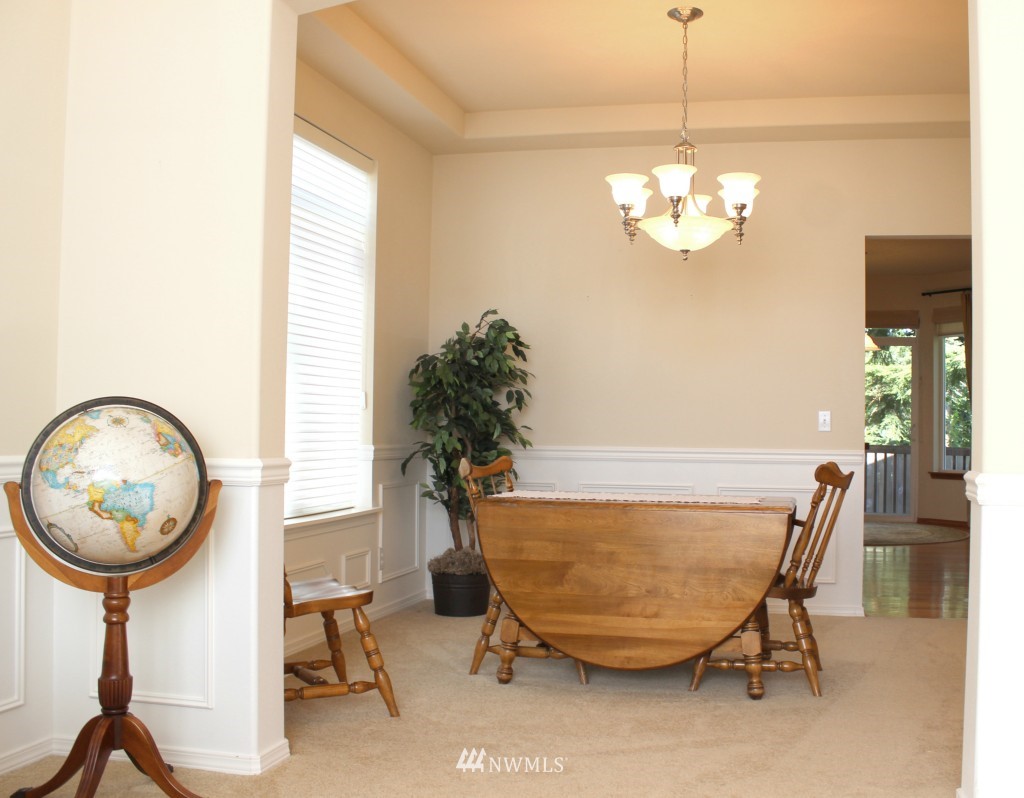 3729 160th Place Southeast Bothell, WA 98012 - Photo 5 of 19 Gallery Image 5