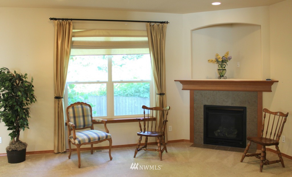 3729 160th Place Southeast Bothell, WA 98012 - Photo 9 of 19 Gallery Image 9