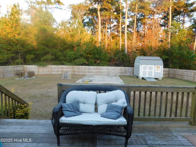 $2,200 | 1019 Harkers Island Road, Beaufort, NC 28516