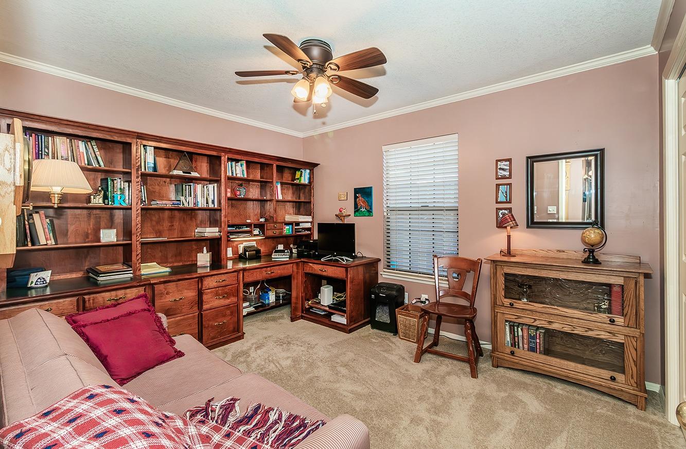 205 Fallbrook Circle Reedley, CA 93654 - Photo 28 of 40 Gallery Image 28