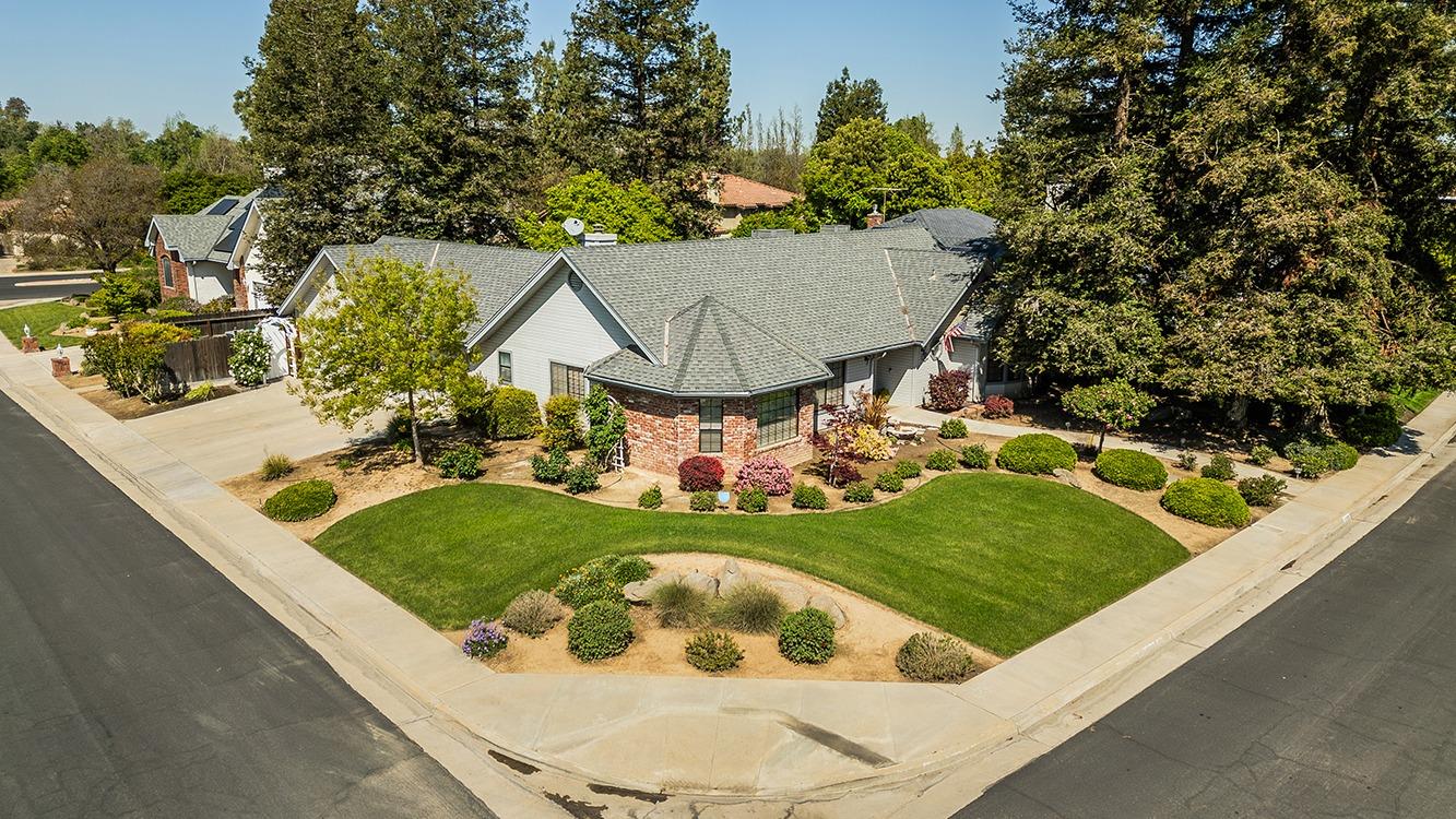 205 Fallbrook Circle Reedley, CA 93654 - Photo 36 of 40 Gallery Image 36