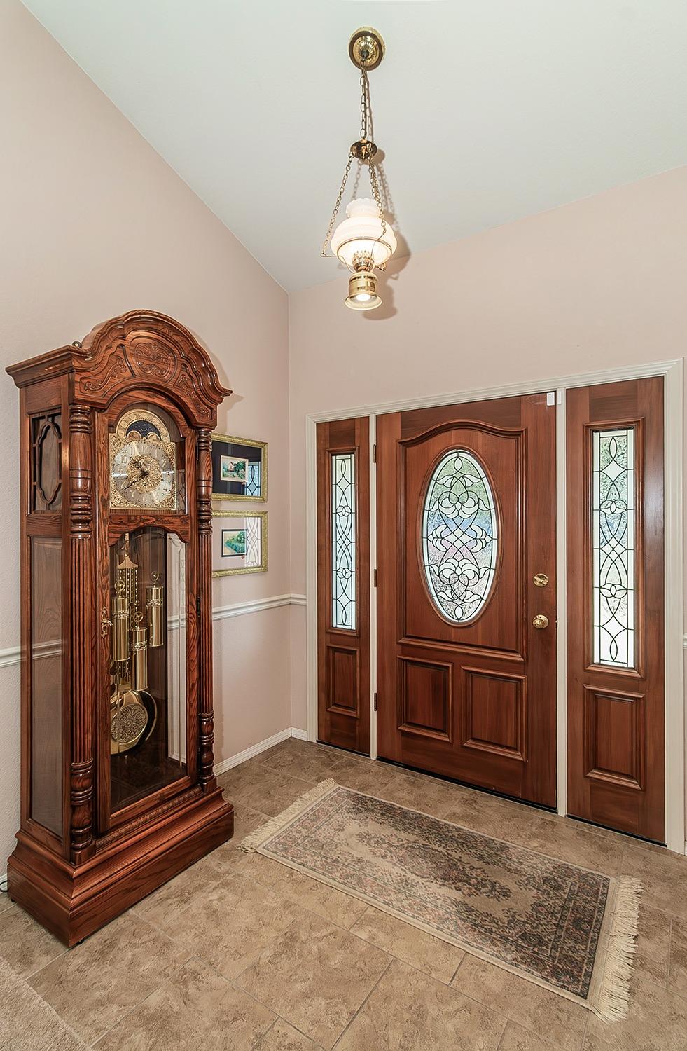 205 Fallbrook Circle Reedley, CA 93654 - Photo 5 of 40 Gallery Image 5