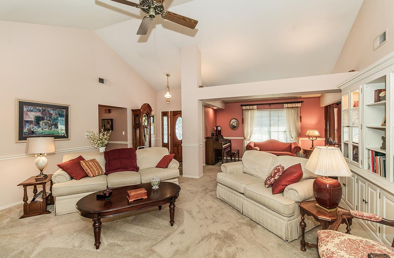 205 Fallbrook Circle Reedley, CA 93654 - Photo 8 of 40 Gallery Image 8