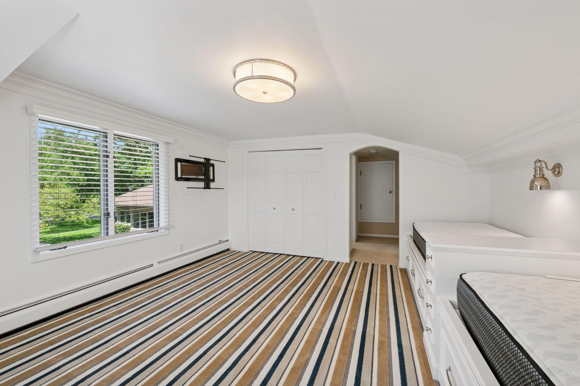 4801 Woodhill Way Edina, MN 55424 - Photo 30 of 61