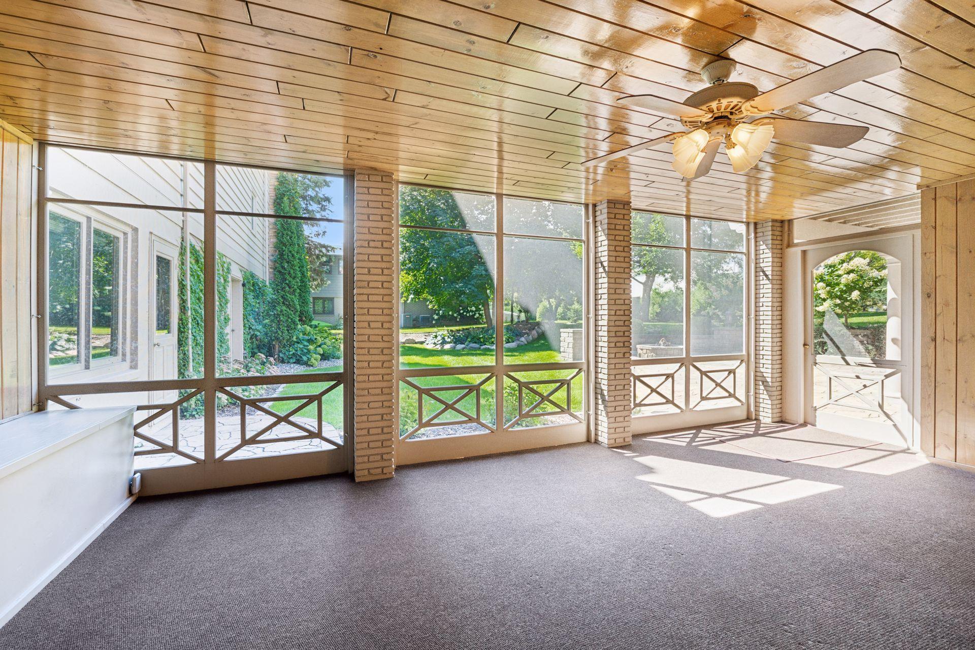 4801 Woodhill Way Edina, MN 55424 - Photo 34 of 61