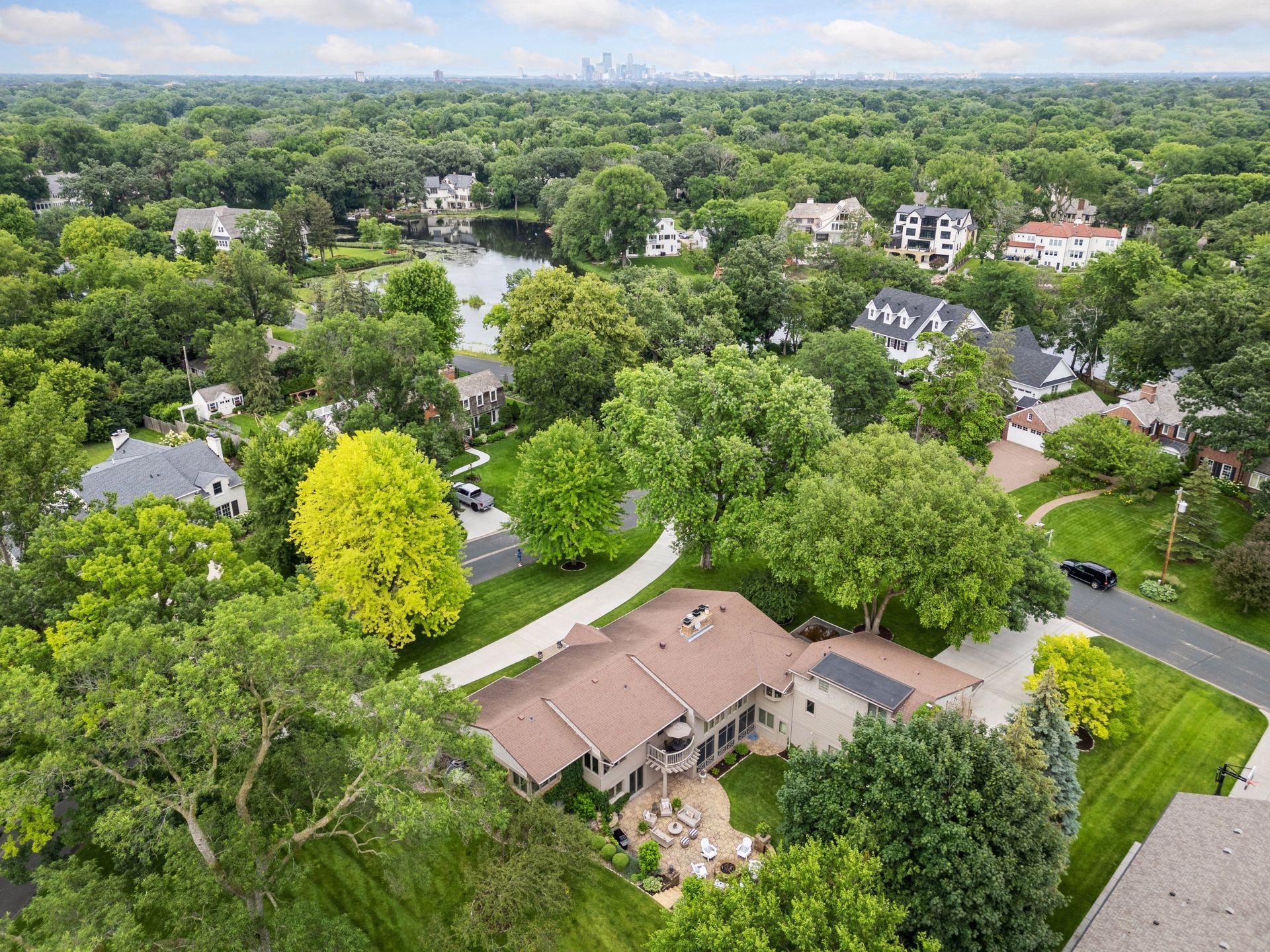 4801 Woodhill Way Edina, MN 55424 - Photo 56 of 61