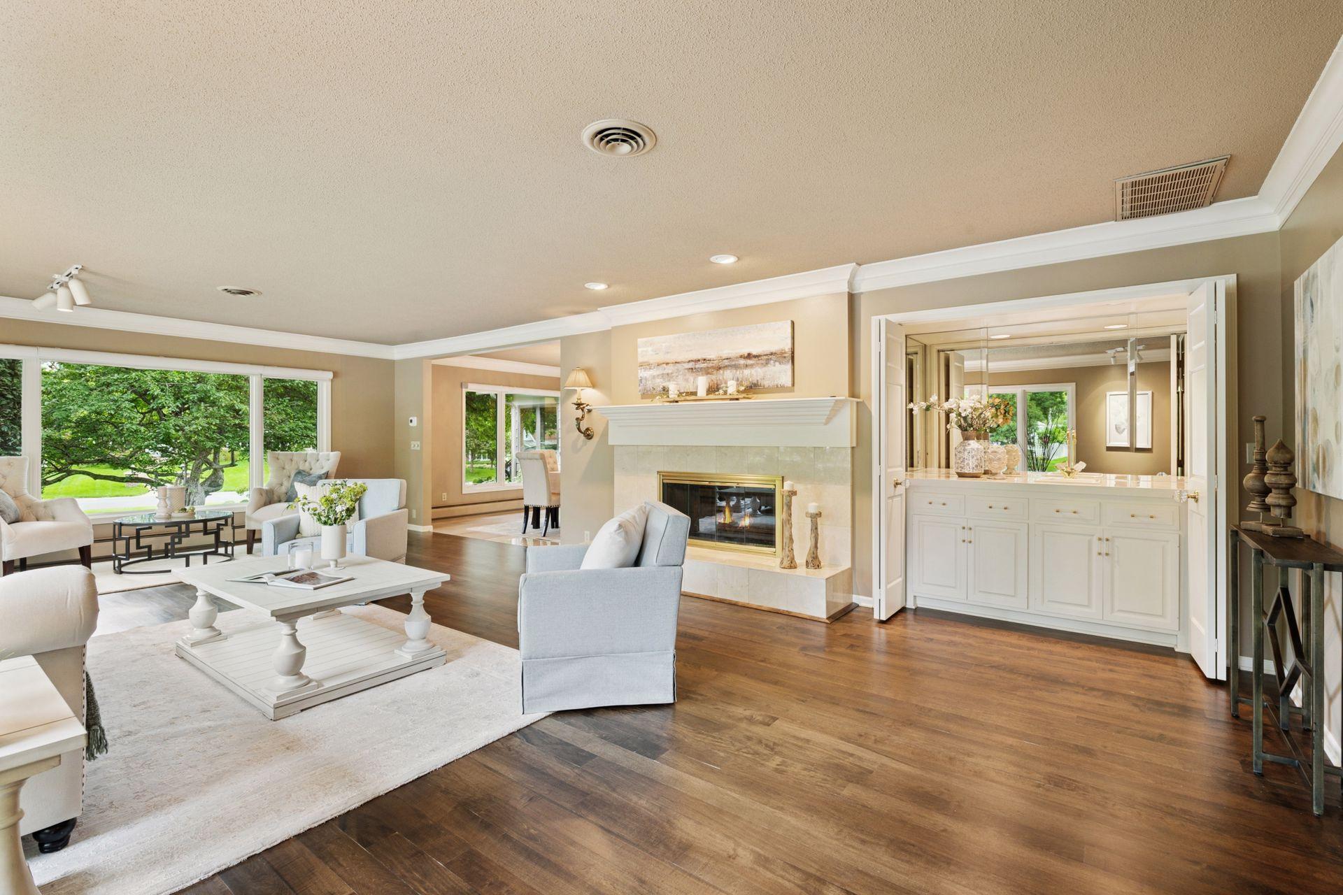 4801 Woodhill Way Edina, MN 55424 - Photo 8 of 61