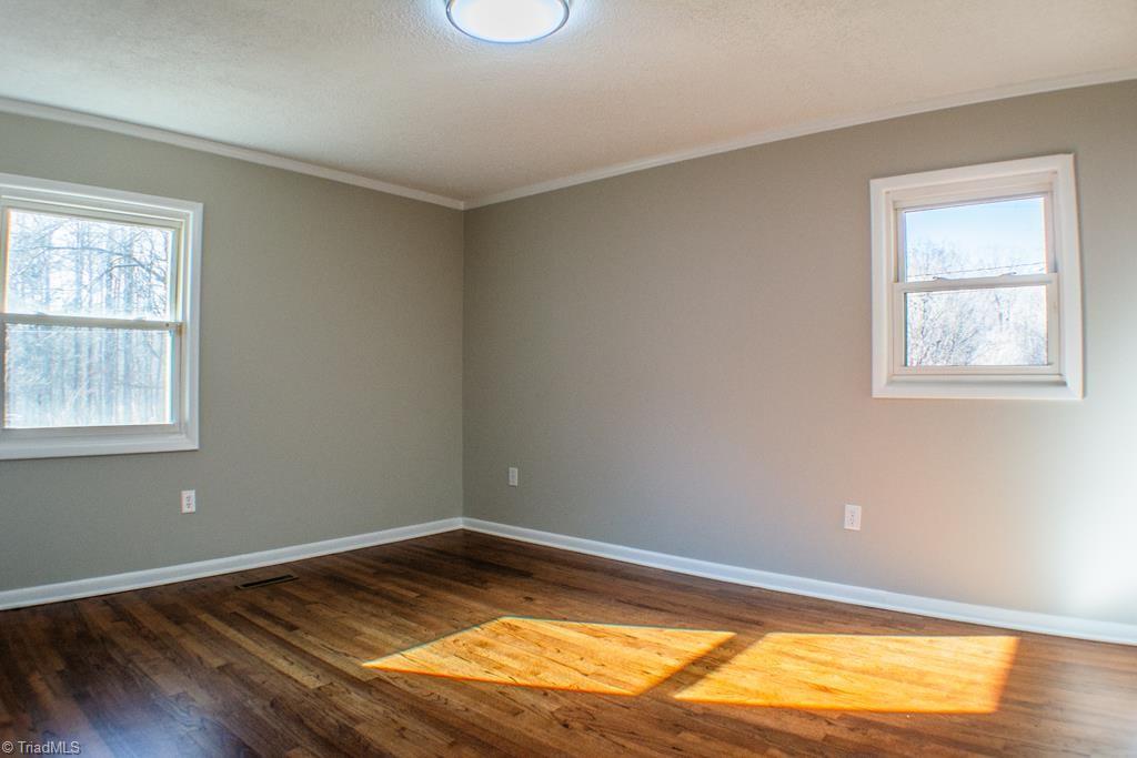 1655 Little Creek Circle Winston-Salem, NC 27103 - Photo 11 of 12