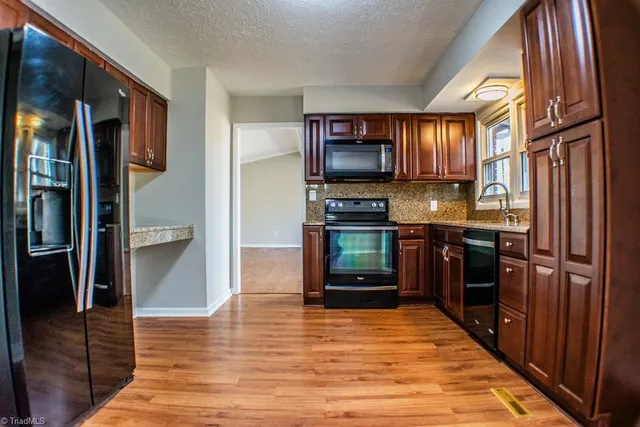 $1,695 | 1655 Little Creek Circle, Winston-Salem, NC 27103