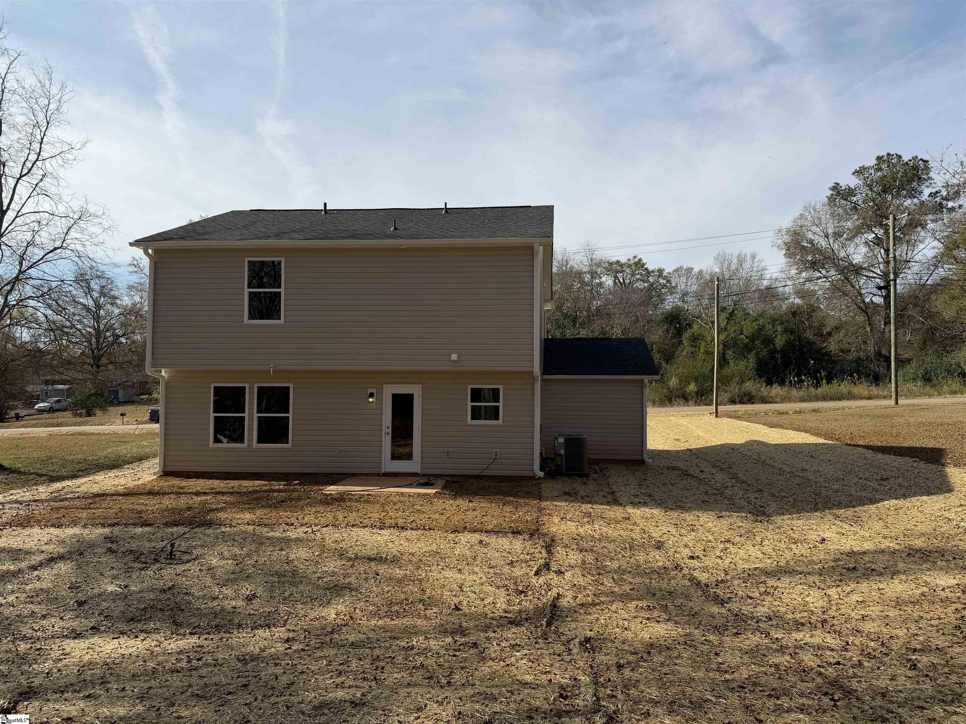 105 Riddle Street Laurens, SC 29360 - Photo 11 of 11