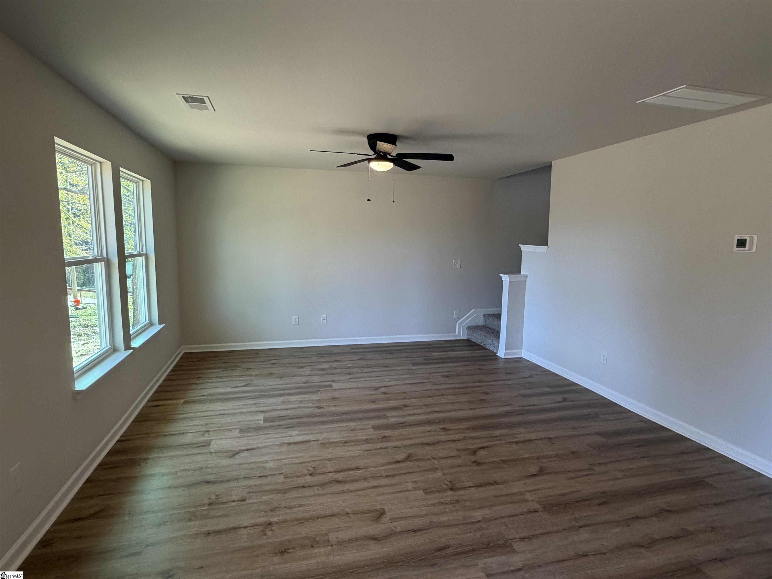 105 Riddle Street Laurens, SC 29360 - Photo 4 of 11