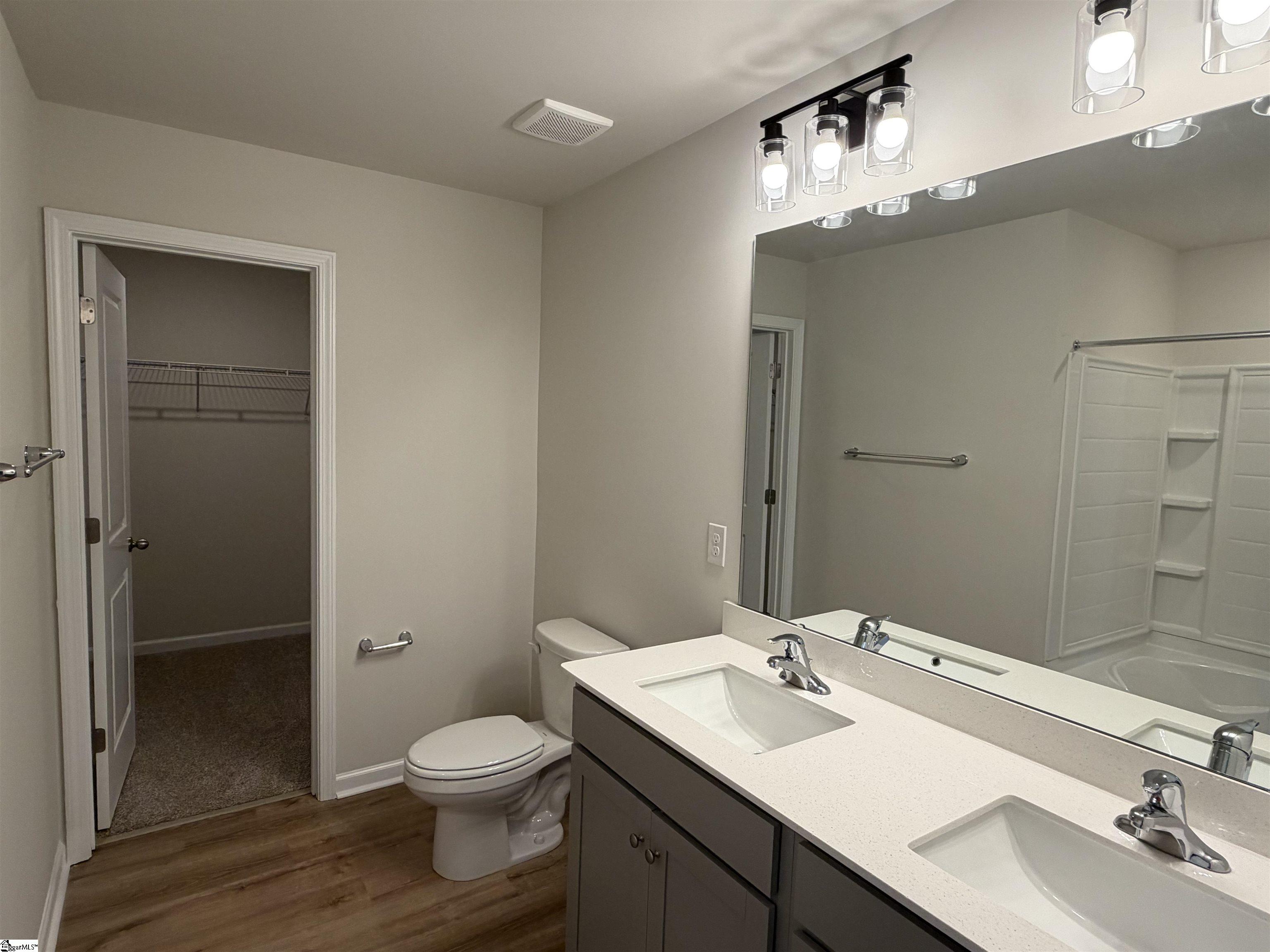 105 Riddle Street Laurens, SC 29360 - Photo 6 of 11