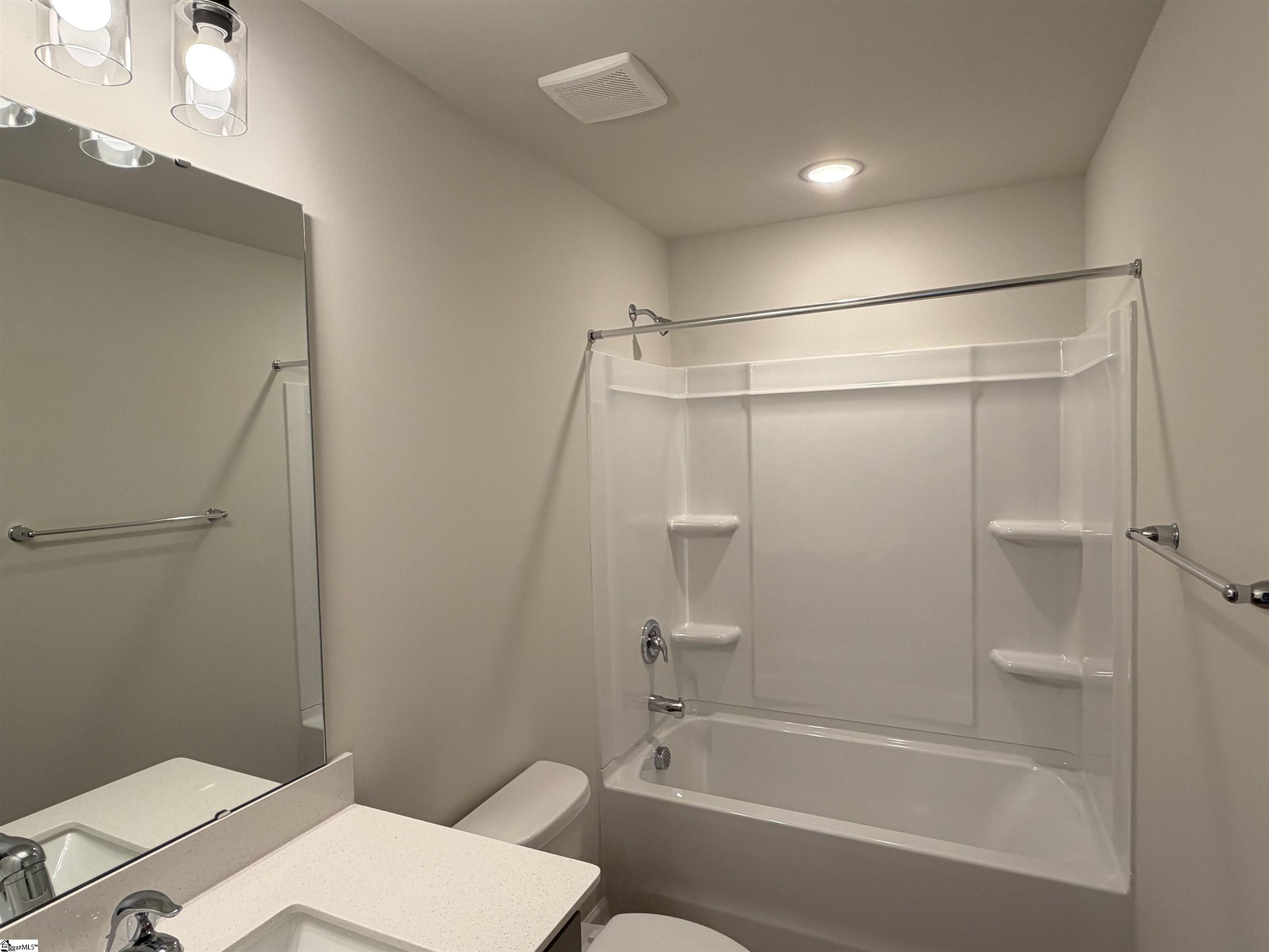 105 Riddle Street Laurens, SC 29360 - Photo 9 of 11