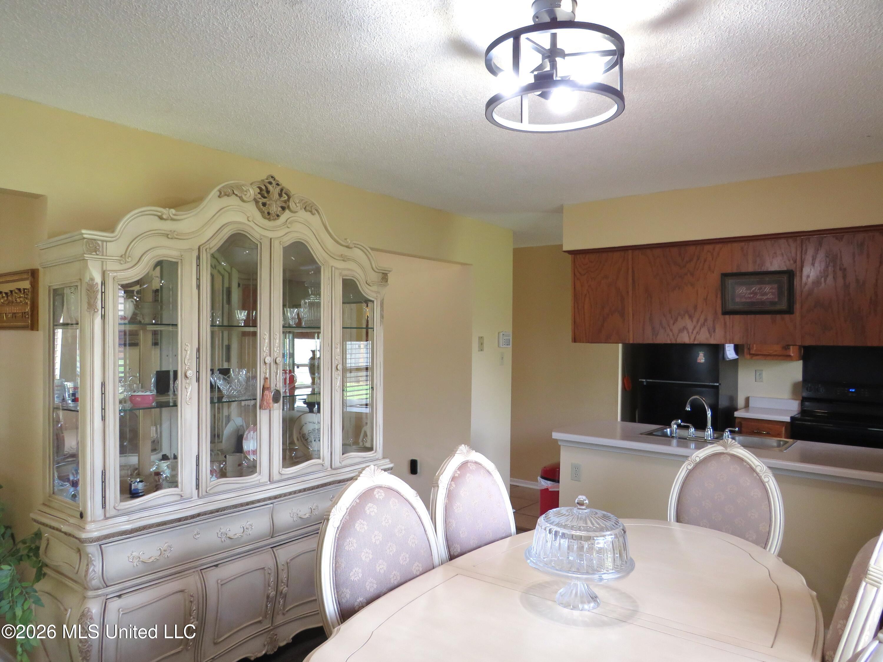 10372 Riggan Drive Olive Branch, MS 38654 - Photo 14 of 36 Dining rm3, 6.29.2026