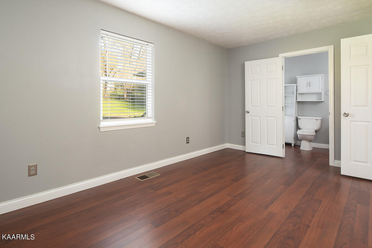 155 Pond Road Oliver Springs, TN 37840 - Photo 12 of 18 JBP_Pond155_Web-8