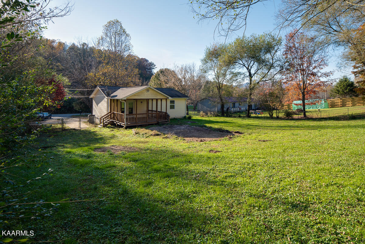155 Pond Road Oliver Springs, TN 37840 - Photo 7 of 18 JBP_Pond155_Web-6
