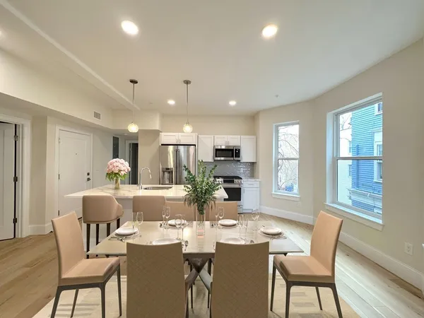 $4,200 | 12 Arnold Circle, Unit 6, Cambridge, MA 02139
