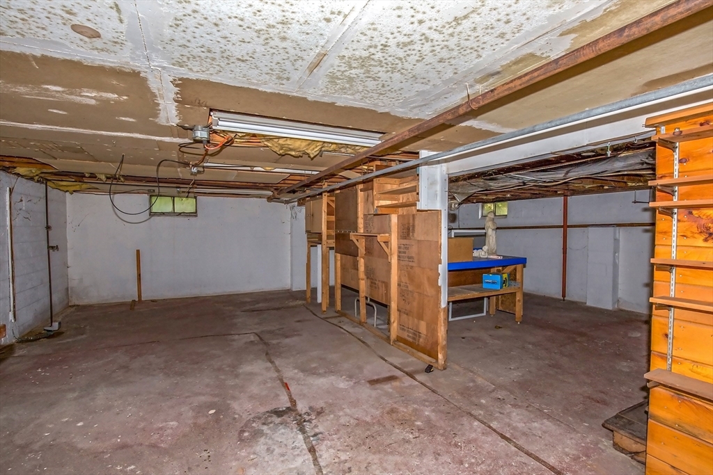 2 Admiral Street Easthampton, MA 01027 - Photo 18 of 21