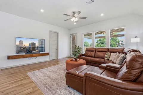 $515,000 | 2105 Wildhorse Street, Leander, TX 78641