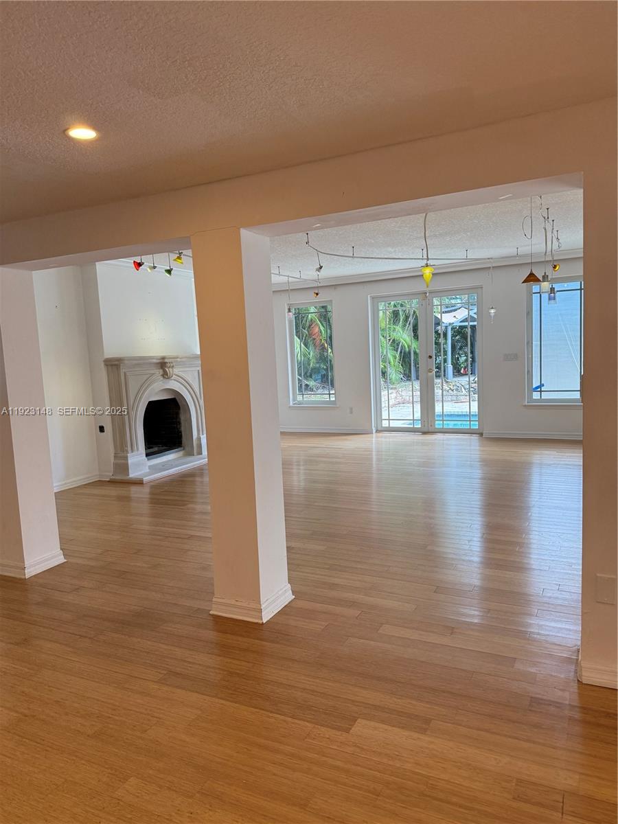 518-524 North Riverside Drive Pompano Beach, FL 33062 - Photo 13 of 38