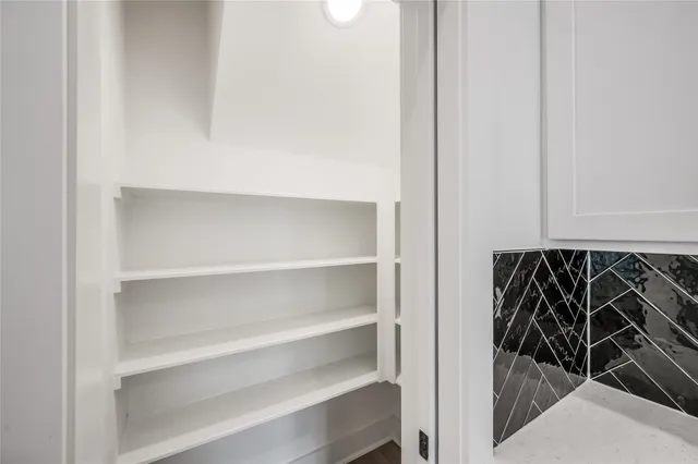 $2,350 | 4605 Terry Street, Houston, TX 77009