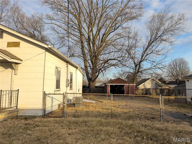 $35,000 | 3236 Royalton Avenue, Breckenridge Hills, MO 63114