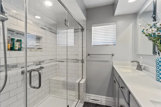 $214,900 | 5812 South Adams Street, Marion, IN 46953