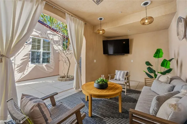 $1,399,000 | 79 Canyoncrest, Irvine, CA 92603